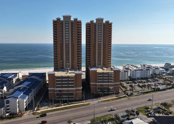 Phoenix Gulf Towers 407 Apartment